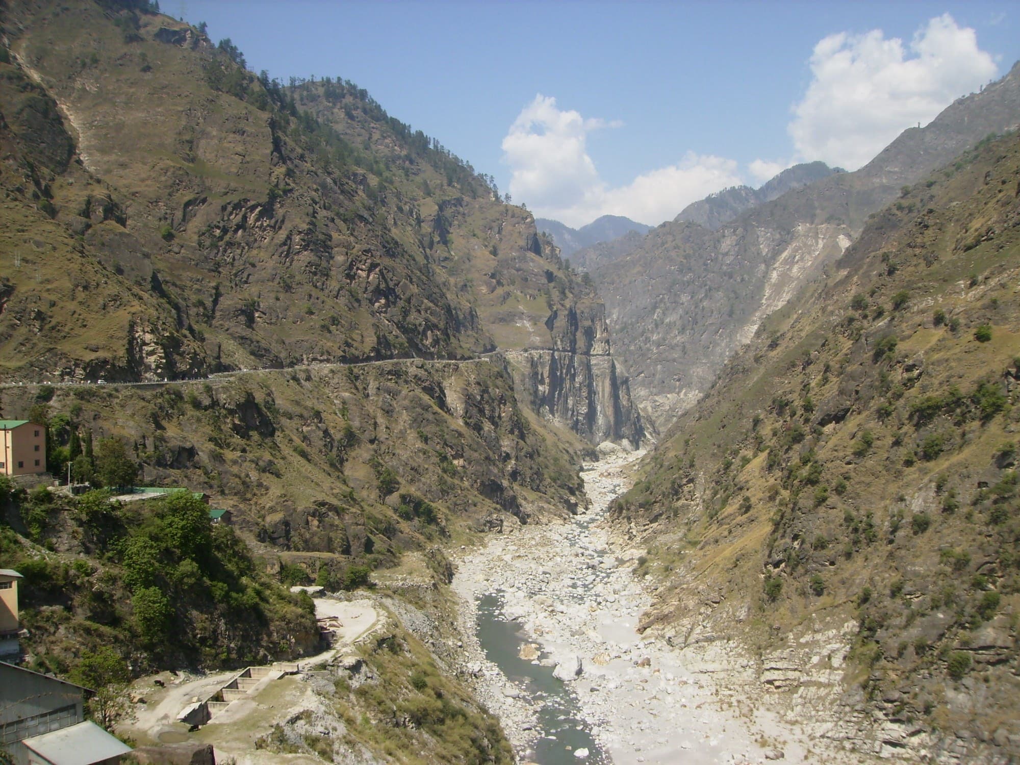 The old Hindustan-Tibet road above the Sutlej near Tapri